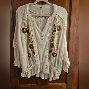 FREE PEOPLE SERAFINA TOP SIZE SMALL